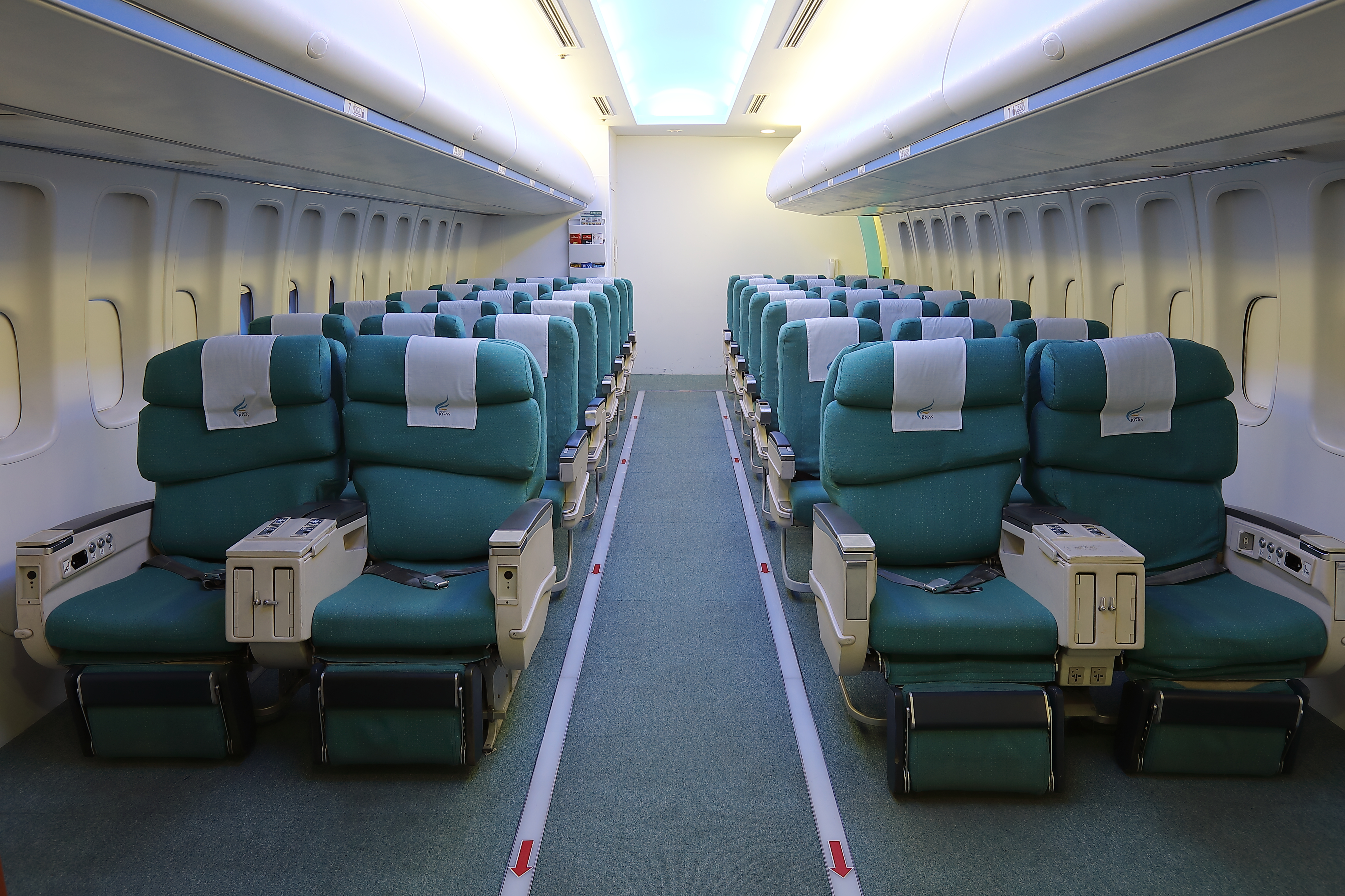 미용, 조리, 식음료, 항공 실습실